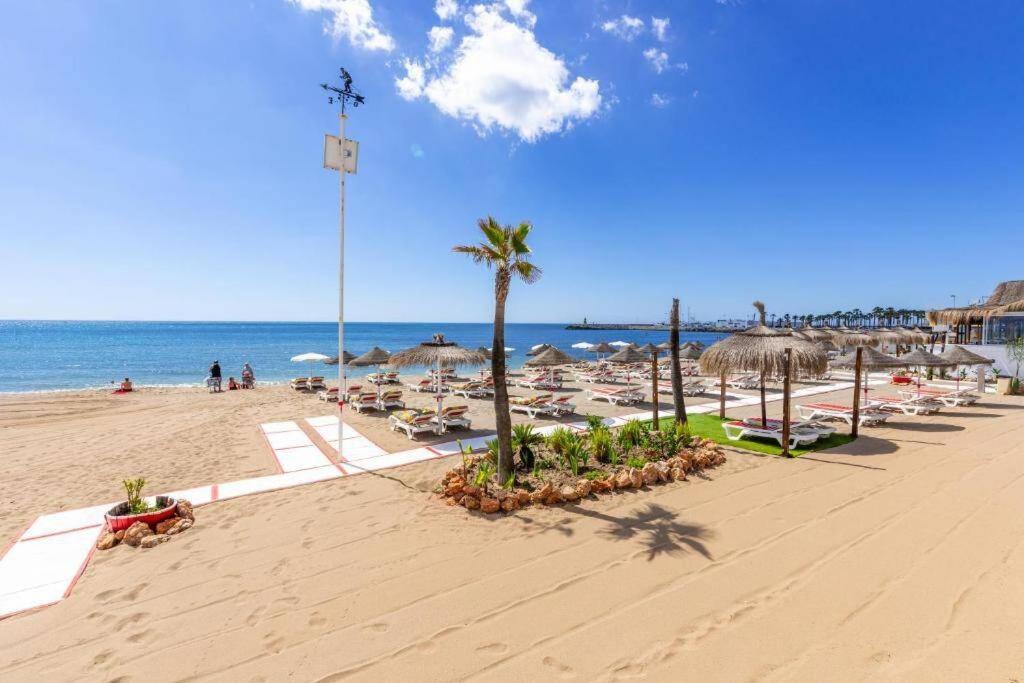 Carihuela Front Beach Torremolinos Exteriör bild